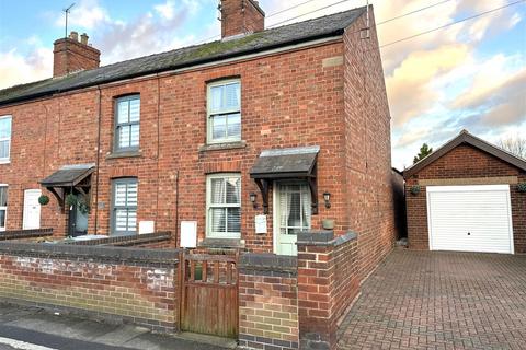 3 bedroom end of terrace house for sale, London Road, New Balderton, Newark