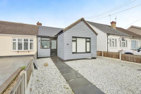 2 bedroom semi-detached bungalow for sale, Common Lane, Benfleet, SS7