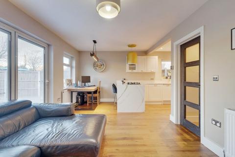 2 bedroom semi-detached bungalow for sale, Common Lane, Benfleet, SS7