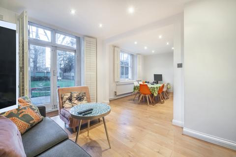 2 bedroom flat for sale, Hamilton Hall, 119 Hamilton Terrace, St John's Wood, London