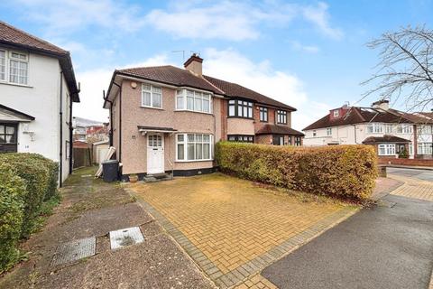 3 bedroom semi-detached house for sale, Deansway, Edgware