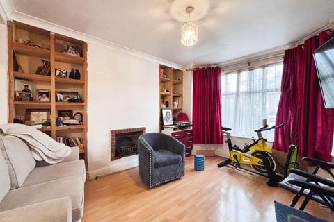 3 bedroom semi-detached house for sale, Deansway, Edgware