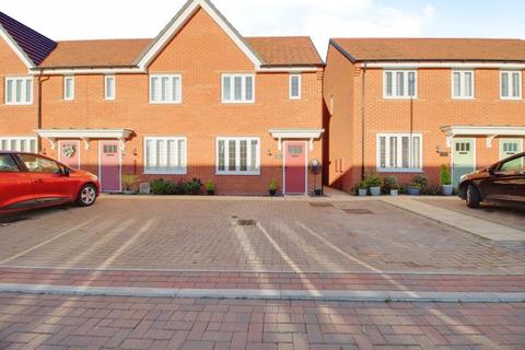 2 bedroom end of terrace house for sale, Glanville Crescent, St Neots PE19