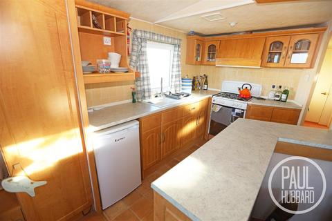 2 bedroom mobile home for sale, The Beach, Snettisham, King's Lynn