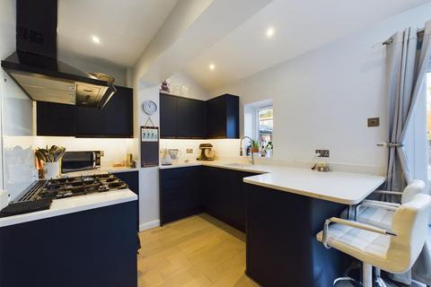 492 Chipstead Valley Road, Coulsdon, CR5 3BN