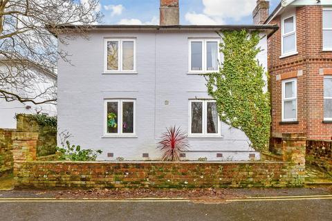 4 bedroom cottage for sale, Elm Grove, Newport, Isle of Wight