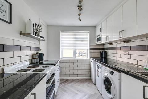 61 Crescent Road, Caterham, CR3 6LH