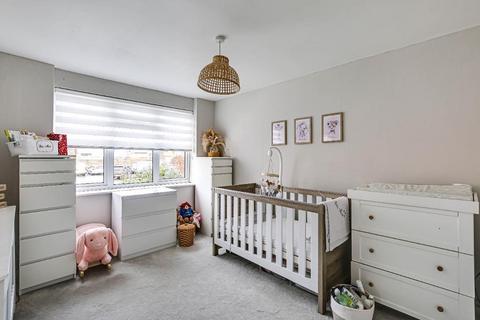 61 Crescent Road, Caterham, CR3 6LH