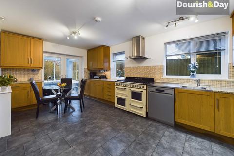 4 bedroom detached house for sale, Chestnut Close, Stafford ST18
