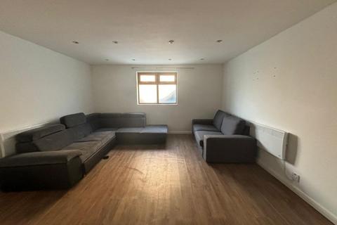 1 bedroom flat to rent, High Road, Finchley, N12