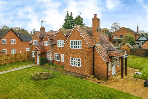 4 bedroom detached house for sale, Back Lane, Birdingbury CV23