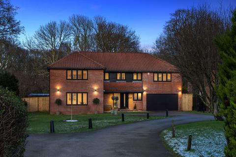 5 bedroom detached house for sale, Silver Birches, Henfield BN5