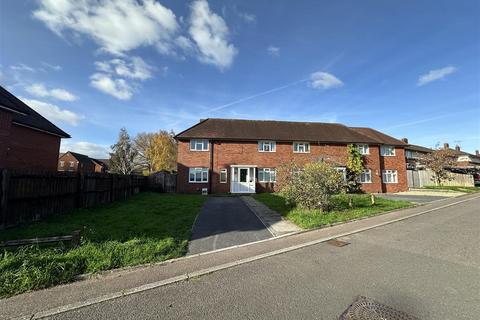 4 bedroom semi-detached house to rent, Alice Templer Close, Exeter EX2