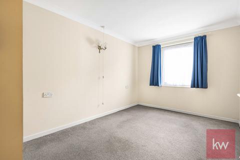 2 bedroom flat to rent, Swanbrook Court, Maidenhead, Berkshire