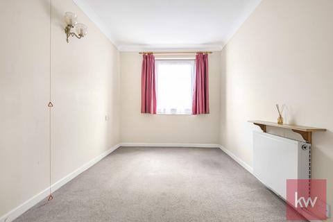 2 bedroom flat to rent, Swanbrook Court, Maidenhead, Berkshire