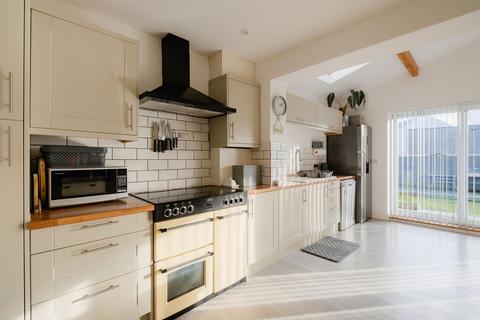 8 Exhibition Road, Crediton, EX17 1EP