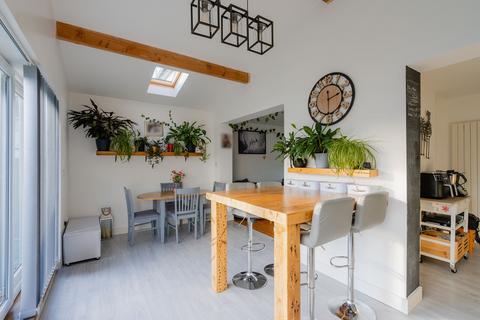 8 Exhibition Road, Crediton, EX17 1EP
