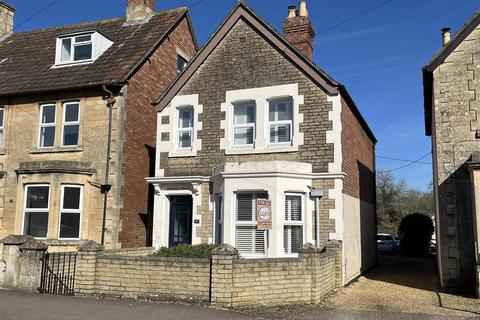 3 bedroom detached house for sale, Bristol Road, Chippenham