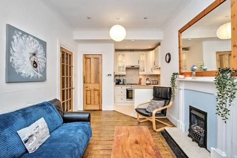 2 bedroom flat for sale, 286/10 (3f2), Gorgie Road, Edinburgh, EH11 2PP