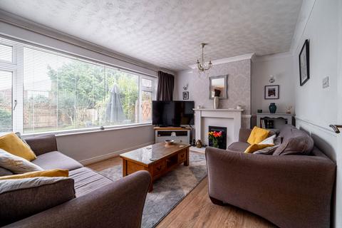 3 bedroom terraced house for sale, Silverstone Drive, Sutton Coldfield B74