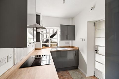 2 bedroom ground floor flat for sale, Sandgate Road, Folkestone, CT20