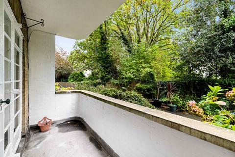 2 bedroom ground floor flat for sale, Sandgate Road, Folkestone, CT20