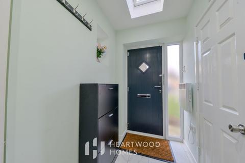 3 bedroom end of terrace house for sale, Gresford Close, St. Albans, AL4 0UB