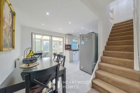 5 Gresford Close, St Albans, AL4 0UB