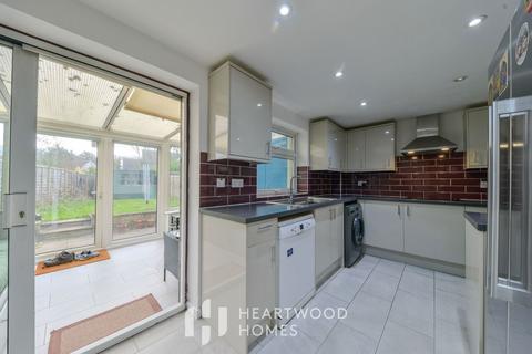 5 Gresford Close, St Albans, AL4 0UB