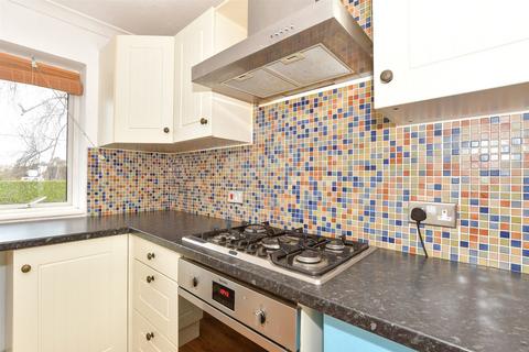 1 bedroom flat for sale, The Drive, Cranleigh, Surrey