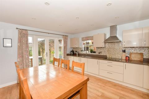 5 bedroom detached house for sale, Juziers Drive, East Hoathly, East Sussex