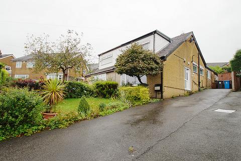 3 bedroom semi-detached house for sale, Ashfield Crescent, Springhead OL4