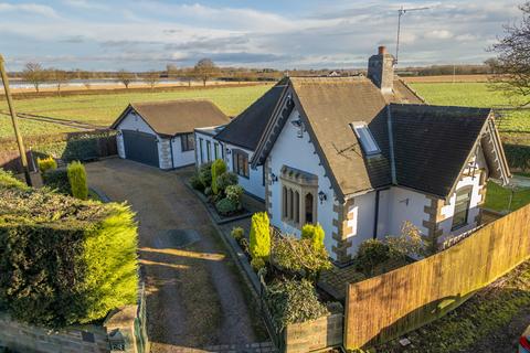 3 bedroom detached bungalow for sale, Tewnals Lane, Lichfield, Staffordshire, WS13 8HE