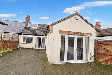 4 bedroom semi-detached house for sale, Loughborough Road, Birstall, Leicester