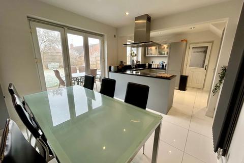 3 Mildenhall, Tamworth, B79 8RS