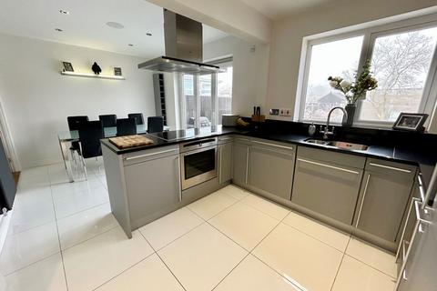 3 Mildenhall, Tamworth, B79 8RS