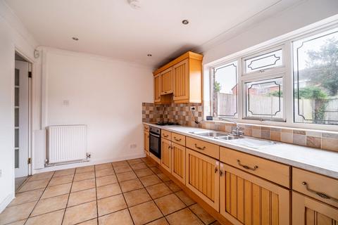 8 Cutworth Close, Sutton Coldfield, B76 2TA