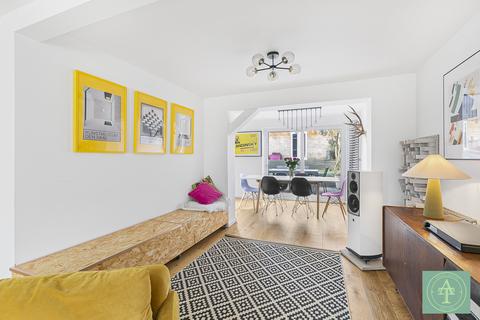 61 Monks Road, Enfield, EN2 8BH