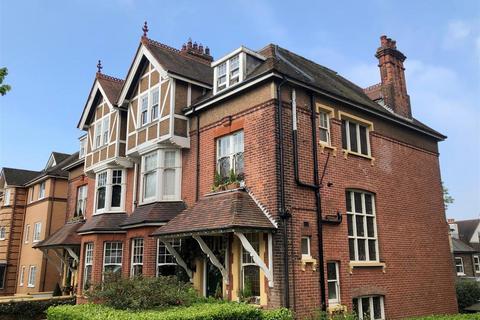 2 bedroom flat to rent, The Drive, Hove, East Sussex, BN3