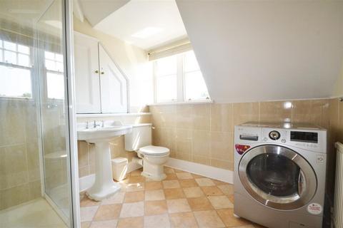 2 bedroom flat to rent, The Drive, Hove, East Sussex, BN3