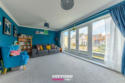13 Arrow Drive, Cofton Hackett, Birmingham, B45 8FW
