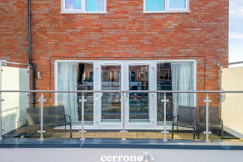 13 Arrow Drive, Cofton Hackett, Birmingham, B45 8FW