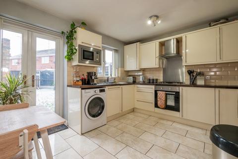 156 Higher Road, Urmston, Manchester, M41 9AZ