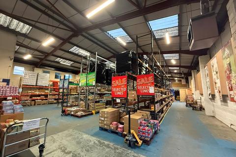 Industrial unit to rent, Salford M50