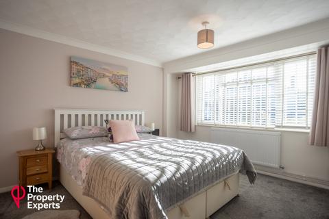 2 bedroom semi-detached bungalow for sale, Fawcett Crescent, Reading, RG5