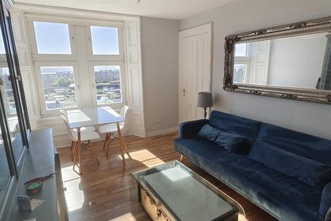 1 bedroom flat to rent, 43F Sandeman Street