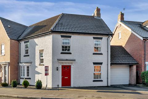 3 bedroom semi-detached house for sale, Roman Close, Loughborough LE12