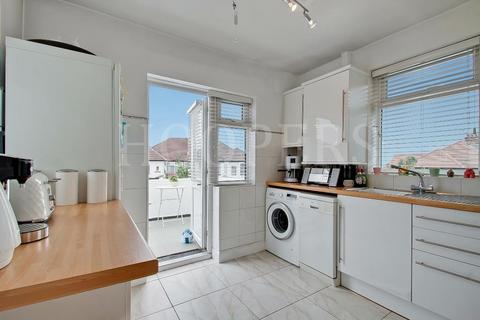 2 bedroom maisonette for sale, Vincent Gardens, London, NW2