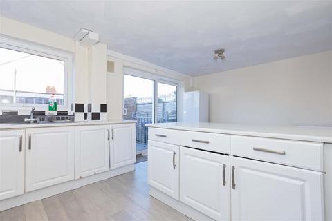 3 bedroom end of terrace house for sale, Meadow Road, Worthing