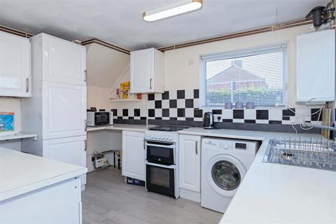 3 bedroom end of terrace house for sale, Meadow Road, Worthing